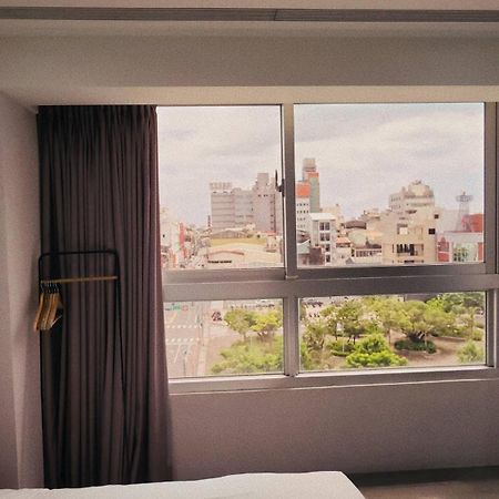 D D Hotel Tainan Eksteriør bilde